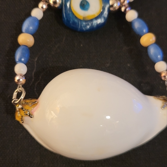 Beaded and shell necklace 24 in S1 120 - Picture 4 of 4